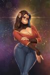  2023 5_fingers anthro ape blue_eyes blue_hair bottomwear breasts brown_body brown_fur brown_hair chimpanzee cleavage clothed clothing ear_piercing ear_ring female fingers fur hair haplorhine hi_res highlights_(coloring) humanoid jewelry long_hair looking_at_viewer mammal necklace pan_(genus) pants piercing primate redustheriotact ring_piercing shirt smile solo standing syn_(neurodyne) syn_club t-shirt topwear 