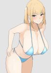  1girl bikini blonde_hair blue_bikini blue_eyes breasts cleavage grey_background hand_on_own_hip hands_on_own_hips highres large_breasts leaning_forward original sagging_breasts solo swimsuit tatsu_(user_rjes8545) 
