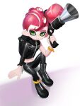  1boy agent_8_(splatoon) arm_support black_footwear black_pants black_shirt boots bracelet closed_mouth commentary_request full_body green_eyes hand_up highres holding holding_weapon jewelry jjw1029 looking_at_viewer male_focus octoling pants pink_hair pointy_ears shirt short_hair sitting solo splatoon_(series) splatoon_2 splatoon_2:_octo_expansion squidbeak_splatoon tentacle_hair weapon zipper zipper_pull_tab 