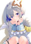  1girl amane_kanata amane_kanata_(1st_costume) amaner angel angel_wings armband asymmetrical_sidelocks blue_eyes blue_hair blunt_bangs bob_cut clenched_hands closed_mouth colored_inner_hair commentary dot_nose feathered_wings frilled_sleeves frills grey_hair hair_intakes halo head_rest highres hololive knees_up long_sleeves looking_at_viewer multicolored_hair parted_bangs puffy_long_sleeves puffy_sleeves sailor_collar shirt short_hair simple_background sleeve_cuffs smile sparkle_print two-tone_hair upper_body virtual_youtuber white_background white_sailor_collar white_shirt white_wings wings yellow_armband 