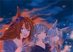  3girls ahoge animal_ears blue_eyes blue_hoodie bow brown_hair cherrydeswa closed_eyes closed_mouth commentary_request ear_bow ear_ornament female_trainer_(umamusume) grey_hair hair_ornament hood hoodie horse_ears horse_girl jacket long_hair looking_at_viewer multicolored_hair multiple_girls oguri_cap_(umamusume) open_clothes open_jacket open_mouth outdoors red_jacket smile streaked_hair super_creek_(umamusume) twitter_username umamusume 