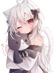  1girl ;t ahoge animal_ear_fluff animal_ears bare_shoulders black_bow black_choker blush bow button_eyes cat_ears cat_girl cat_tail choker closed_mouth commentary_request dress grey_hair hair_between_eyes hair_bow head_tilt highres hugging_object long_hair looking_at_viewer off-shoulder_dress off_shoulder original red_eyes ringouulu simple_background solo stuffed_animal stuffed_cat stuffed_toy tail translation_request twitter_username very_long_hair white_background white_dress 
