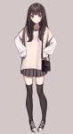 1girl bag black_hair black_skirt black_thighhighs blue_eyes blush closed_mouth full_body grey_background highres huyunora long_hair long_sleeves looking_at_viewer original pleated_skirt shoes simple_background skirt sleeves_past_wrists sneakers solo standing thighhighs 