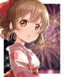  1girl aerial_fireworks blurry blurry_background blush bow brown_eyes brown_hair depth_of_field fireworks floral_print from_side grey_outline hair_bow highres hori_yuko idolmaster idolmaster_cinderella_girls japanese_clothes kimono looking_at_viewer looking_to_the_side obi parted_lips ponytail print_kimono red_bow sash solo upper_body white_kimono yukie_(kusaka_shi) 