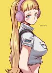  1girl aosora2823 artist_name blonde_hair blue_eyes blush_stickers closed_mouth commentary headphones hibari_(one_piece) highres long_hair looking_at_viewer low_ponytail one_piece ponytail short_sleeves simple_background solo yellow_background 