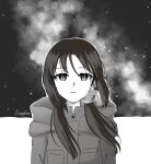  1girl black_hair chito_(shoujo_shuumatsu_ryokou) grey_eyes greyscale highres ibispaint_(medium) jacket looking_at_viewer monochrome shoujo_shuumatsu_ryokou snow star_(sky) starphine twintails 