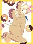  2girls 87banana ahoge animal_ears artoria_pendragon_(fate) blonde_hair blue_bow bow carrying cosplay doughnut fate/stay_night fate_(series) food green_eyes lion_ears lion_tail looking_back mister_donut mother_and_child multiple_girls piggyback pon_de_lion pon_de_lion_(cosplay) pon_de_ring saber tail 