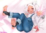  ;3 absurdres artist_name barefoot blue_overalls bow breasts dark-skinned_female dark_skin feet feet_up fukuinu grey_bow highres huge_breasts indie_virtual_youtuber long_hair nekobuki_kemuri one_eye_closed overalls parted_bangs pink_bow red_eyes shirt sitting soles sparkle stirrup_legwear suspenders tail tail_bow tail_ornament toeless_legwear two_side_up very_long_hair virtual_youtuber waving white_hair white_shirt 