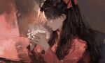  1girl 96yottea black_hair blue_eyes bow closed_mouth cup fate/stay_night fate_(series) fingernails hair_bow highres holding holding_cup indoors long_hair long_sleeves looking_at_viewer looking_to_the_side on_chair parted_bangs red_bow sitting solo teacup tohsaka_rin upper_body 