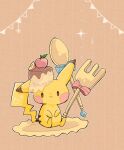  animal_focus brown_background cake colored_skin commentary_request food food_on_head fork hanabusaoekaki no_humans object_on_head pikachu pokemon pokemon_(creature) sitting solid_oval_eyes sparkle spoon striped striped_background tail yellow_skin 