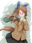  1girl animal_ears black_skirt blush bow breath brown_coat brown_eyes brown_gloves brown_hair closed_mouth coat duffel_coat ear_covers gloves green_bow green_scarf hair_between_eyes hair_bow highres horse_ears horse_girl horse_tail king_halo_(umamusume) long_hair long_sleeves plaid plaid_scarf pleated_skirt scarf shijimi_(sijimi1917) skirt solo tail trembling umamusume upper_body 