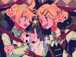  1boy 1girl anger_vein argyle argyle_background ascot blonde_hair blue_brooch blue_eyes blush bow brother_and_sister fork hair_between_eyes hair_ornament hairclip highres kagamine_len kagamine_rin knife long_sleeves menma_(enaic31) open_mouth red_brooch shirt short_hair short_ponytail siblings teeth translation_request twitter_username upper_teeth_only vest vocaloid white_ascot white_bow white_shirt 
