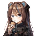  1girl amai_direct animal_ears bear_ears bear_girl black_gloves black_jacket black_ribbon blue_eyes blue_hair brown_hair collared_jacket commentary cup drinking_straw fingerless_gloves gloves grey_eyes hair_between_eyes hair_ribbon highres holding holding_cup jacket light_blush long_hair looking_at_viewer multicolored_hair nei_kumamitsu no_heterochromia ribbon second-party_source shoulder_strap spanish_commentary starlime streaked_hair swept_bangs two-tone_hair virtual_youtuber white_background zipper 