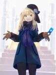  1girl \||/ apple_inc. artist_name black_headwear blonde_hair blue_jacket breasts brown_gloves card cowboy_shot dated dress fate_(series) flower fur_collar gloves green_eyes hair_ornament hat holding holding_card jacket long_hair long_sleeves looking_at_viewer lord_el-melloi_ii_case_files pantyhose parted_lips reines_el-melloi_archisorte romayasu smile solo stairs teeth tilted_headwear white_background 