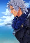  1boy alphen_(tales) armor blue_scarf blue_sky cloud commentary_request dark-skinned_male dark_skin expressionless grey_eyes grey_hair highres male_focus nukegara102 outdoors plate_armor profile scarf short_hair shoulder_armor sky solo tales_of_(series) tales_of_arise upper_body water 