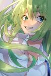  1boy absurdres androgynous blue_eyes collarbone enkidu_(fate) eyelashes fate/grand_order fate_(series) green_hair grey_hair grin hair_between_eyes highres jacket kujiraoka looking_to_the_side male_focus sidelighting smile solo upper_body white_jacket 