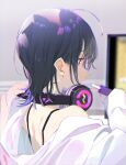  1girl black_hair commentary_request from_behind headphones headphones_around_neck highres jacket koshimizu_toru koshimizu_toru_(1st_costume) nijisanji pink_eyes seu_kaname short_hair solo virtual_youtuber white_jacket 