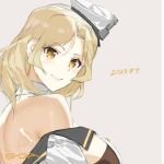  9-ga artist_name bare_shoulders blonde_hair breasts dated detached_collar houston_(kancolle) kantai_collection large_breasts looking_at_viewer medium_breasts smile wavy_hair white_headwear yellow_eyes 