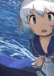  1girl arm_support blue_hair blue_sailor_collar blue_wristband common_bottlenose_dolphin_(kemono_friends) dolphin_girl fins head_fins highres kemono_friends looking_at_viewer multicolored_hair open_mouth rumenia_(ao2is) sailor_collar solo water wet white_hair wristband 