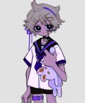  1boy bandaid bandaid_on_cheek bandaid_on_face black_choker black_eyes black_sailor_collar black_shorts blonde_hair choker closed_mouth commentary cowboy_shot grey_background hair_ornament hairband hairclip hand_up highres holding holding_stuffed_toy kagamine_len looking_at_viewer male_focus neckerchief o-ring o-ring_choker oshio_(shioqqq) purple_hairband purple_neckerchief sailor_collar sailor_shirt shirt short_hair short_sleeves shorts simple_background solo standing stuffed_animal stuffed_rabbit stuffed_toy thigh_strap vocaloid white_shirt 
