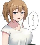  1girl :d blue_eyes breasts brown_hair cleavage collarbone commentary_request food fruit half-closed_eyes hashi large_breasts looking_at_viewer open_mouth original ponytail short_sleeves sideways_glance simple_background smile solo speech_bubble translation_request watermelon white_background 
