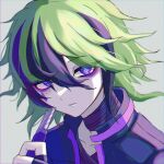  1boy black_hair boxcutter donburi_(minami_don) eye_piercing green_hair grey_background hair_between_eyes highres holding_boxcutter jacket looking_at_viewer male_focus master_detective_archives:_rain_code multicolored_hair parted_lips purple_eyeliner purple_eyes purple_jacket short_hair simple_background solo streaked_hair symbol_in_eye twilight_vivia upper_body 