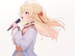  1girl absurdres ahoge blonde_hair closed_mouth floating_hair from_side gradient_background grey_background hair_ornament highres holding holding_microphone hololive long_hair long_sleeves microphone music otonose_kanade pipipipyu profile red_eyes singing solo upper_body virtual_youtuber 