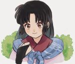  1girl black_hair bridal_gauntlets brown_eyes closed_mouth eyelashes eyeliner highres inuyasha japanese_clothes kimono long_hair looking_at_viewer makeup parted_bangs pink_kimono sango_(inuyasha) smile solo upper_body white_background zuchi_wan 