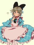  1other ? alice_(alice_in_wonderland) alice_(alice_in_wonderland)_(cosplay) alice_in_wonderland androgynous apron ascot black_ascot black_bow blue_dress blush_stickers bow bright_pupils commentary_request cosplay dress finger_to_own_chin frilled_apron frilled_dress frills grey_eyes grey_hair hair_bow highres houlen_yabusame len&#039;en long_sleeves other_focus parted_lips short_hair simple_background sketch solo white_apron white_pupils yellow_background yukkyon_kyon 