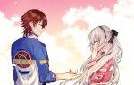  1boy 1girl ao_no_kiseki black_hairband blue_jacket brown_hair closed_mouth cloud eiyuu_densetsu elie_macdowell facing_another grey_hair hairband jacket lloyd_bannings long_hair pink_jacket pink_sky print_jacket short_hair sky smile soap_(user_kghh4755) tearing_up upper_body very_long_hair zero_no_kiseki 