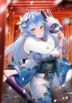  1girl absurdres ahoge blue_hair blue_kimono blurry blurry_foreground braid breasts closed_mouth cowboy_shot floral_print flower fugutai_ten fur_scarf fushimi_inari_taisha hair_between_eyes hair_flower hair_ornament heart heart_ahoge highres holding holding_mask holding_umbrella hololive japanese_clothes kimono lantern large_breasts long_hair looking_at_viewer mask obi obijime pointy_ears print_kimono purple_umbrella rabbit_mask sash smile snowing solo tongue tongue_out torii umbrella virtual_youtuber white_flower wide_sleeves yellow_eyes yukihana_lamy 