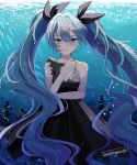  1girl air_bubble algae aqua_eyes aqua_hair aqua_theme asymmetrical_clothes asymmetrical_dress bare_arms bare_shoulders black_dress breasts bubble caustics cleavage closed_mouth dress frown hair_between_eyes half-closed_eyes hatsune_miku highres light_blush long_eyelashes long_hair naguno-0713 ocean pale_skin sad school_of_fish seafloor self_hug serious shinkai_shoujo_(vocaloid) signature small_breasts solo submerged underwater very_long_hair wavy_hair 