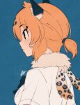  1girl alternate_hairstyle animal_ears black_jaguar_(kemono_friends) blonde_hair blush bow bowtie fur_collar hair_between_eyes hatagaya jaguar_(kemono_friends) jaguar_ears jaguar_print kemono_friends print_bow print_bowtie profile shirt short_ponytail short_sleeves sidelocks solo t-shirt upper_body white_fur white_shirt 