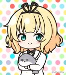  1girl :&gt; animal animal_hug black_hairband black_shirt blonde_hair blush chibi closed_mouth collared_shirt commentary fish gochuumon_wa_usagi_desu_ka? green_eyes hairband jacket kirima_syaro looking_at_viewer mitya multicolored_polka_dots necktie plaid_necktie polka_dot polka_dot_background sacabambaspis shirt smile solo symbol-only_commentary triangle_mouth twitter_username upper_body white_background white_jacket 