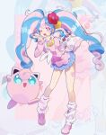  1girl bag blue_skirt cardigan fairy_miku_(project_voltage) flower hair_flower hair_ornament hatsune_miku highres jigglypuff leg_warmers long_hair looking_at_viewer muku_shiyuki multicolored_hair one_eye_closed open_mouth pink_cardigan pink_footwear pink_nails poke_ball pokemon pokemon_(creature) project_voltage scrunchie shoulder_bag skirt twintails two-tone_hair v very_long_hair vocaloid wrist_scrunchie 