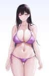  1girl alexiel_(pixiv6211566) arm_at_side bare_arms bikini black_hair blush breasts cleavage closed_mouth collarbone commentary_request gradient_background hair_between_eyes highres large_breasts long_hair looking_at_viewer navel original pink_eyes purple_bikini simple_background smile solo standing swimsuit thigh_gap thighhighs 