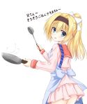  1girl alternate_hairstyle apron back_bow black_hairband blonde_hair blue_apron blue_bow blue_eyes blush bow chitose_sana commentary_request cooking cowboy_shot eyelashes eyes_visible_through_hair from_behind frying_pan hair_between_eyes hair_bow hair_intakes hairband head_tilt holding holding_frying_pan holding_ladle igarashi_kenji ladle long_hair long_sleeves looking_at_viewer looking_back miniskirt open_mouth pink_shirt pink_skirt pleated_skirt ponytail red_sailor_collar sailor_collar school_uniform serafuku shirt simple_background skirt solo standing steam tenshinranman translation_request white_background white_bow 