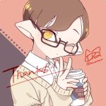  1boy artist_name black-framed_eyewear black_background brown_background brown_hair buttons coffee_cup collared_shirt commentary_request cup disposable_cup glasses holding holding_cup inkling inkling_boy inuowour male_focus one_eye_closed pointy_ears shirt short_hair signature solo splatoon_(series) thank_you two-tone_background upper_body v white_shirt yellow_eyes 