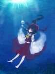  anklet bad_id bad_pixiv_id barefoot bubble detached_sleeves feet hakurei_reimu highres jewelry navel nr_(cmnrr) solo touhou underwater 