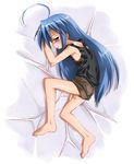  :&lt; ahoge bad_id bad_pixiv_id barefoot bed_sheet blue_hair blush casual feet fever green_eyes izumi_konata long_hair lucky_star lying mole mole_under_eye off_shoulder on_side shorts solo sweat toe_scrunch umekichi 