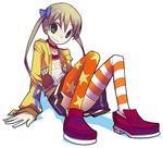  alternate_costume blonde_hair blue_bow bow brown_skirt choker clothes_writing full_body green_eyes hair_bow jacket long_hair long_sleeves looking_at_viewer maka_albarn mismatched_legwear multicolored multicolored_clothes multicolored_legwear non-web_source open_clothes open_jacket orange_legwear pleated_skirt red_footwear shirt shoes sitting skirt smile solo soul_eater star star_print striped striped_legwear suzuon t-shirt thighhighs twintails upskirt 
