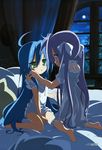  ahoge bed blue_hair colors green_eyes hiiragi_kagami izumi_konata lucky_star moon purple_hair tree window yuri 