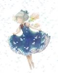  alternate_wings bow cirno closed_eyes curtsey flower forget-me-not_(flower) frills gathers highres socks solo touhou wings yuyayuyo 
