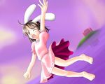  animal_ears barefoot bunny_ears des inaba_tewi solo touhou 