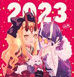  2023 2girls adjusting_eyewear black_bow black_gloves blonde_hair bow commentary_request creature earrings facial_mark fang fate/grand_order fate_(series) floral_print forehead_mark fou_(fate) frilled_sleeves frills fur_collar gloves hair_bow highres hizuki_aya horns ibaraki_douji_(fate) japanese_clothes jewelry kimono long_hair looking_at_viewer multiple_girls new_year oni oni_horns pointy_ears purple_eyes purple_hair purple_kimono red_kimono short_hair shuten_douji_(fate) skin-covered_horns smile star-shaped_eyewear stud_earrings sunglasses upper_body yellow_eyes 