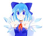  1girl bow cirno kazune_(baumkuchen) smile solo touhou 