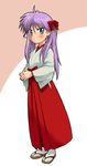  full_body hakama hiiragi_kagami japanese_clothes kikumaru_bunta long_hair lucky_star miko purple_hair red_hakama solo standing twintails 