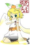  akeome alternate_costume arm_tattoo bangs bare_shoulders blonde_hair blush detached_sleeves food food_on_head fruit fruit_on_head full_body green_eyes hair_ornament hair_ribbon hairclip happy_new_year headphones japanese_clothes kagamine_rin kimono looking_at_viewer mandarin_orange new_year no_pupils object_on_head pochi_(pochi-goya) red_ribbon ribbon scarf seiza short_hair short_sleeves simple_background sitting sleeveless sleeveless_kimono solo swept_bangs tareme tassel tattoo vocaloid white_background white_kimono white_ribbon yellow_scarf 