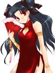  black_hair china_dress chinese_clothes dress fan fate/stay_night fate_(series) feather_fan folding_fan long_hair natsuru333 red_eyes simple_background smile solo toosaka_rin two_side_up 