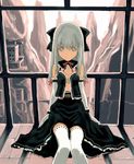  bow copyright_request elbow_gloves gloves grey_eyes long_hair rato ribbon silver_hair sitting skirt solo thighhighs zettai_ryouiki 